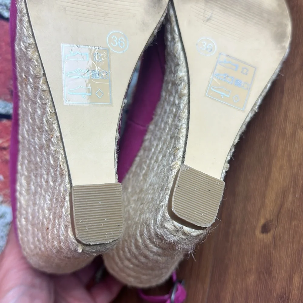 Moda In Pelle used very
